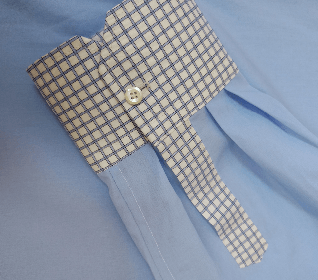 Camicia uomo azzurra con collo e polsi a quadri